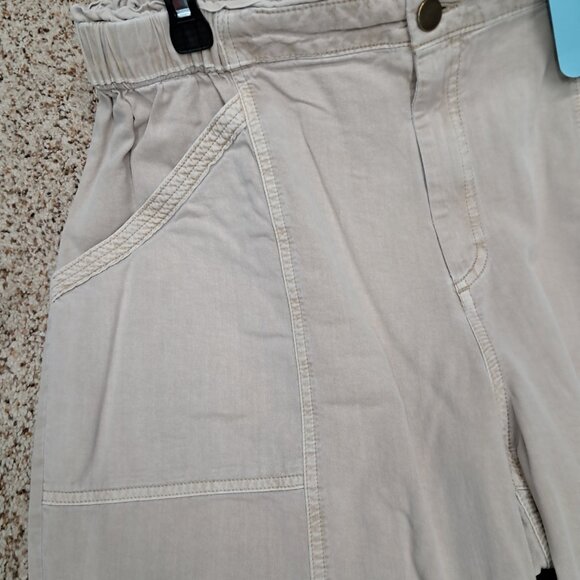 3817 Size XL/14 Old Navy High Rise Kaki Pants. - Picture 3 of 7